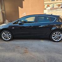 solo ricambi.l astra cosmo 2.0 170cv anno 2011