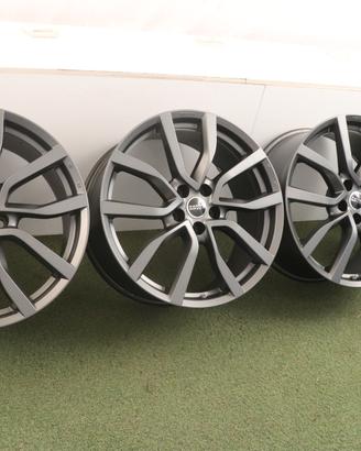 Cerchi in lega Range Rover Discovery 5 Range Rover
