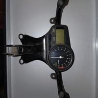 yamaha r1 anno 2000