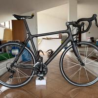 Bici da strada full carbon taglia XL