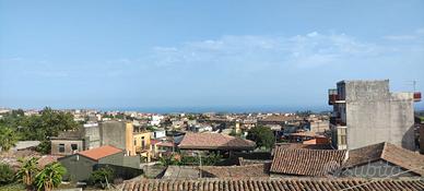 Aci Catena 4 vani con garage