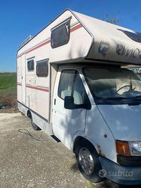 CAMPER FORD TRANSIT 2.5 cc aspirato