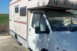 CAMPER FORD TRANSIT 2.5 cc aspirato