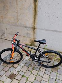 Bicicletta Btwin Rockrider 500