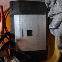 amplificatore, condensatore, subwoofer 