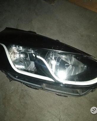 Fanale Anteriore Lato Destro Per Renault Clio RS