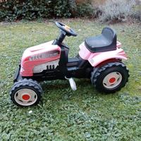trattore a pedali giocattolo 
