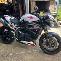 Speed triple 1050 rs