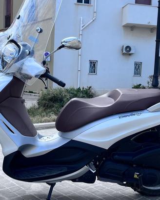BEBERLY 300 PIAGGIO