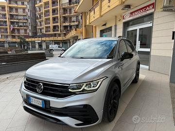 Volkswagen Tiguan 2.0 TDI 150 CV SCR DSG R-Line N1