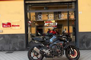 Yamaha MT-10 nera anno 2017