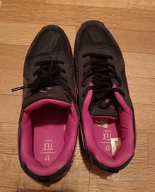 scarpe da ginnastica blu e fucsia con lacci n. 37