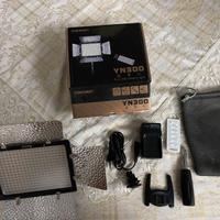 Faretto fotografico yongnuo con batteria patona