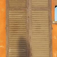 Coppia persiane in legno primi 900 x portafinestra