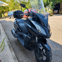Scooter Kymco Downtown 300