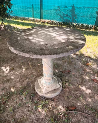 tavolo rotondo da giardino