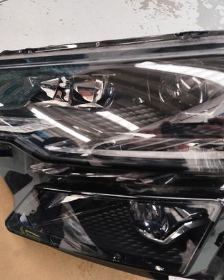 Fanale anteriore sx a LED Skoda 2025