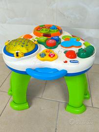 Tavolino attività Chicco per bambini