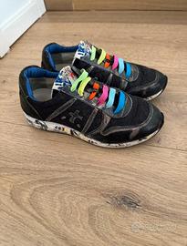 Scarpe premiata