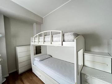 Letto a castello con scala a cassetti contenitore 