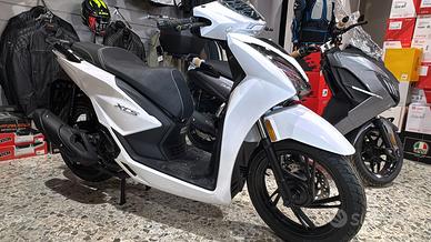 Tnt Altro XCS 125 SCOOTER