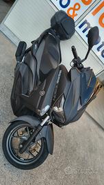 X-Max 250 Momo Design 