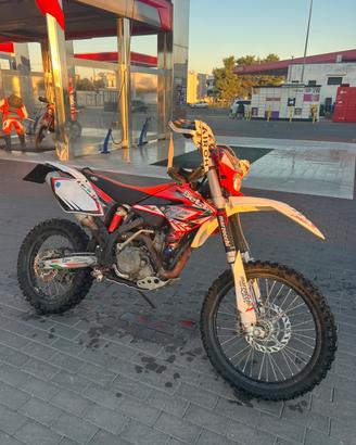 beta 525 rr