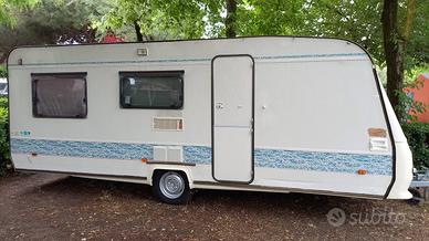 Roulotte Adria 5107 DK