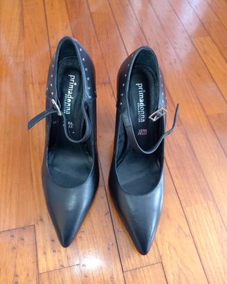 Decolleté nere Primadonna n. 37