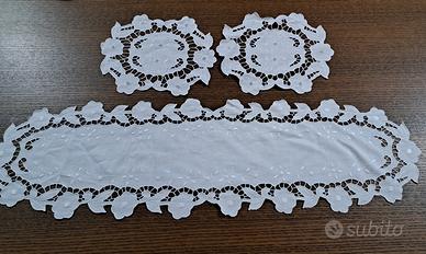 Set 3 pezzi centrini puro lino ricamato handmade