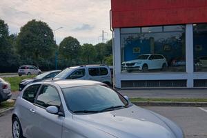 Alfa Romeo 147 1.6 16V TS (105) 3 porte Impression