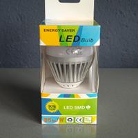Lampadina a Bulbo LED E14 5W 4100K