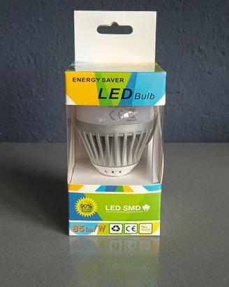 Lampadina a Bulbo LED E14 5W 4100K