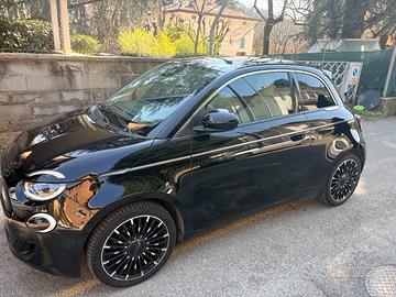 FIAT 500 ELETTRICA "LA PRIMA 3+1"