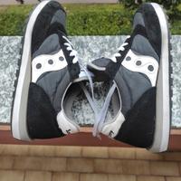 scarpe saucony n 44 e mezzo nero logo bianco 