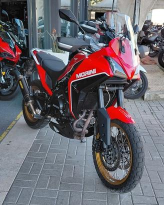 Moto Morini X-Cape 649 cerchi oro