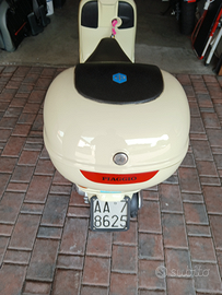 Piaggio vespa et 4