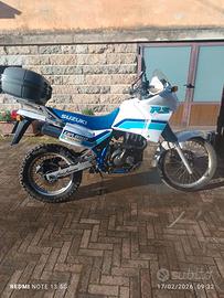 SUZUKI DR 650 RS