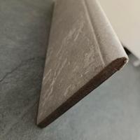Battiscopa in ceramica 