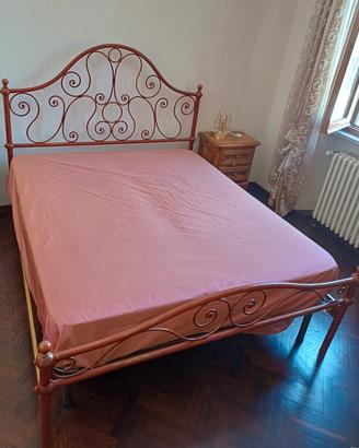 Antico letto in Ferro battuto