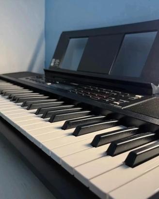 Tastiera Musicale Yamaha PSR E383