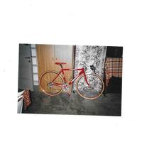 bici da corsa  con attrezzatura varia