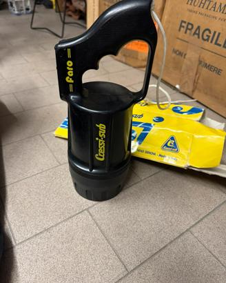 Torcia sub della Cressi Sub