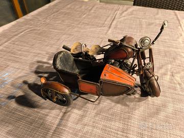 modellino metallo auto d'epoca 