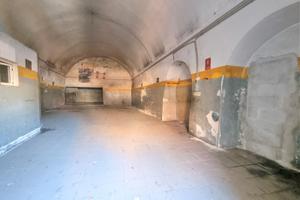 Locale p.terra V.Ennio