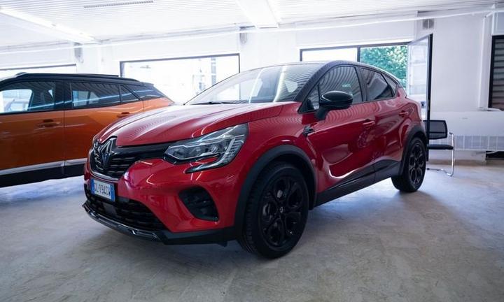 Renault Captur 1.6 E-Tech full hybrid Rive Ga...