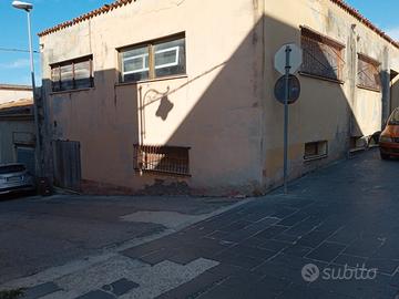 Casa indipendente su due piani