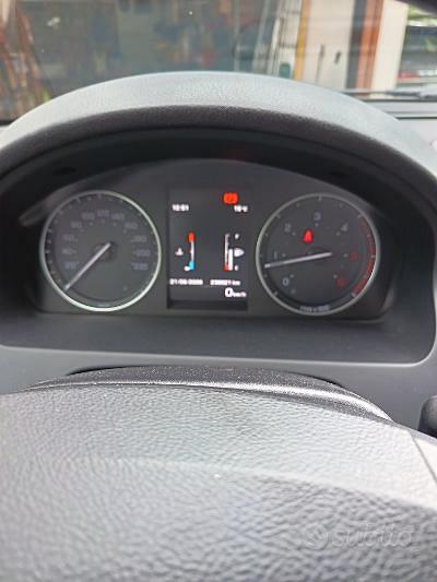 Land Rover Freelander 2013 photo 2