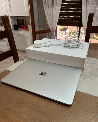 MacBook Air M1 – Perfettamente funzionante