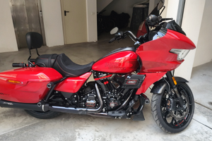 Harley Davidson Road Glide CVO ST 2025 colore Rall